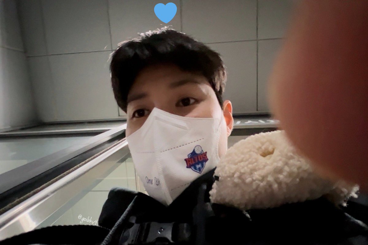 0_429g's tweet image. 하쿠야.......