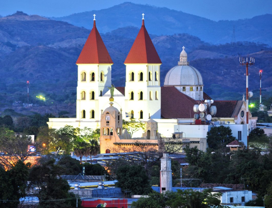 Bienvenidos a El Salvador! 🇸🇻 Looking for the perfect place to call