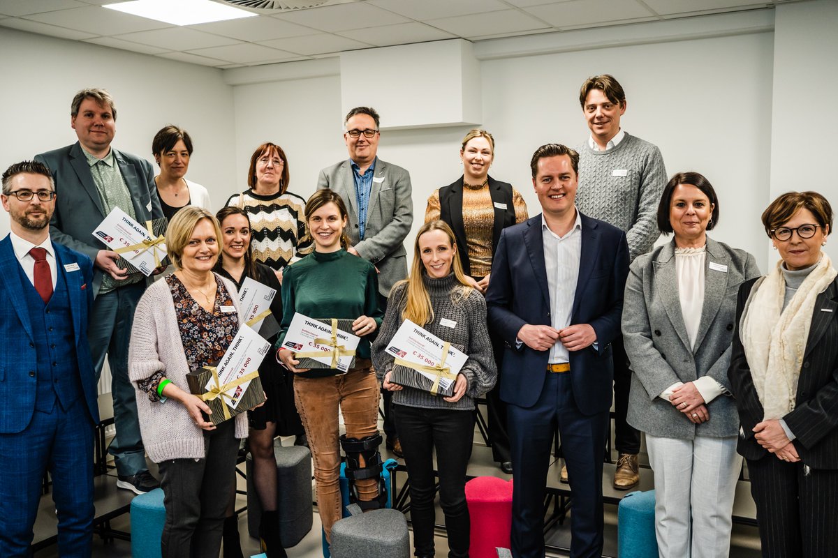 POM Limburg (@pomlimburg) on Twitter photo <a href="/uhasselt/">Universiteit Hasselt</a> en <a href="/PomLimburg/">POM Limburg</a> openden het <a href="/THINK3_lab/">THINK³ simulation & innovation lab</a>, een lab waar gewerkt wordt aan vernieuwende systemen en processen. De 5 geselecteerde projecten binnen het Health Campus Zorginnovatiefonds zullen er zorginnovaties uitwerken en in de praktijk implementeren.bit.ly/3Tf2Tgz <a href="/uhasselt/">Universiteit Hasselt</a> en <a href="/PomLimburg/">POM Limburg</a> openden het <a href="/THINK3_lab/">THINK³ simulation & innovation lab</a>, een lab waar gewerkt wordt aan vernieuwende systemen en processen. De 5 geselecteerde projecten binnen het Health Campus Zorginnovatiefonds zullen er zorginnovaties uitwerken en in de praktijk implementeren.bit.ly/3Tf2Tgz