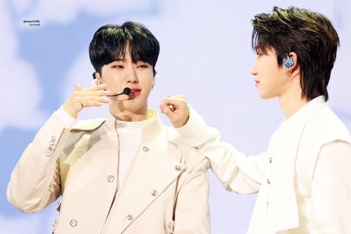230310 캐럿랜드
#호시 #HOSHI #ホシ #권순영
#디에잇 #THE8
#세븐틴 #SEVENTEEN