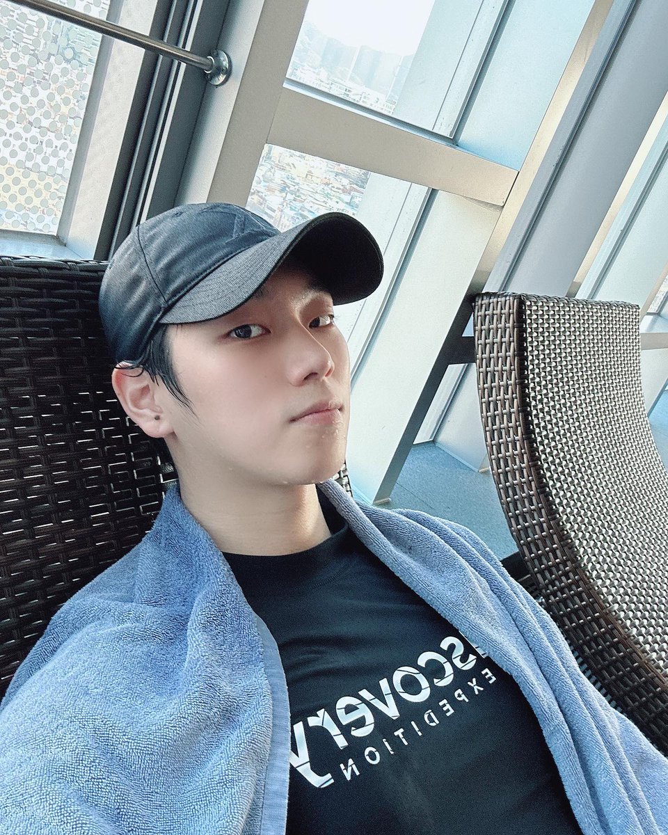 Tinkerland0303's tweet photo. 230314 [#YOUJIN] Yujin Instagram post

Hotel staycation is fun

#hotelstaycation #havingfun #holiday #playday #enjoying #swimming #swimminglesson #selfie #selca #workingtoplay #swimmingshot #happyweekdays

https://t.co/VHo0MCSPN0

#김유진 #유진 #유진짱짱 #KIMYOUJIN https://t.co/bAfvn06kgs
