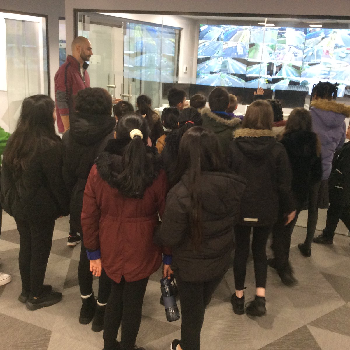 Foxfield Olive tweet media