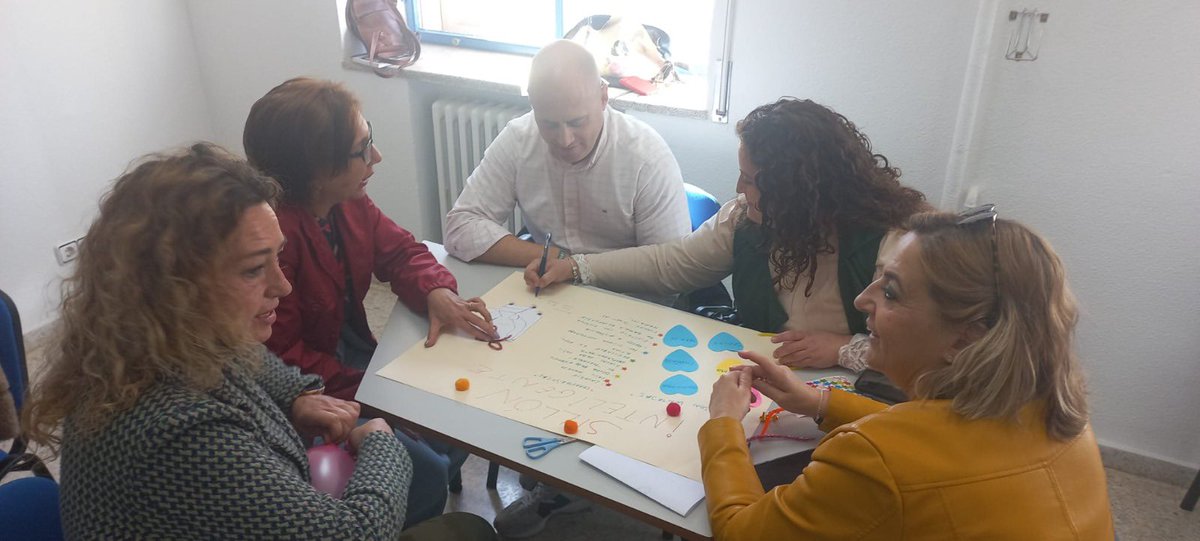 HospitalJaen's tweet photo. Nueva edición de la formación de Impulsores del proyecto #BPSOHospitalJaen, continuamos incorporando profesionales preocupados por la excelencia de los cuidados en @HospitalJaen #EnfermerasExcelentesHUJ #hujsemueve #BPSOAndalucia @PiCuida https://t.co/Wgpvgv6kHS