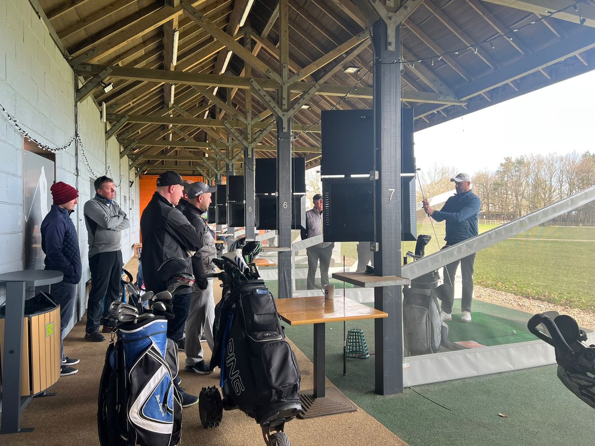 Mcgeehan1M's tweet image. Clients enjoying the pre round warm up clinic @RuddingParkGolf @pinnacle_mp @proagenda @PGAYorkshire #LongDrives #PlaneWork #Coaching