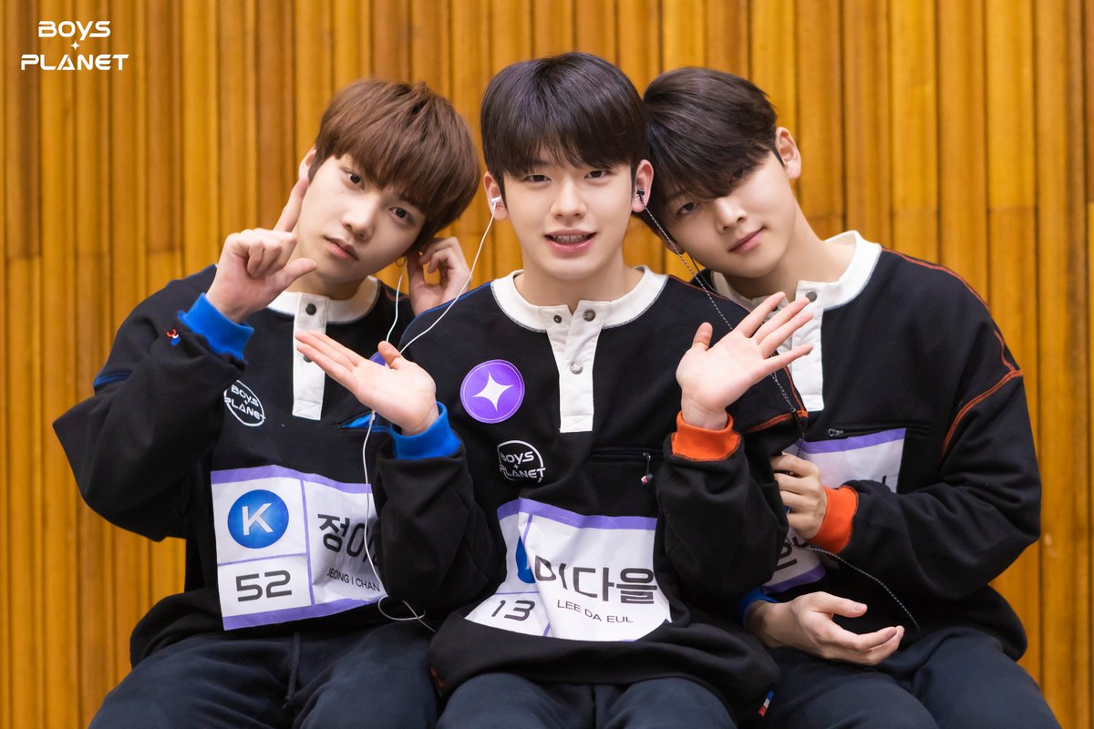 _mnetboysplanet's tweet photo. <듀얼 포지션 배틀> 연습실 비하인드 포토 공개 📸

🎵 #봄사랑벚꽃말고
사랑학개론 | #박도하 #정이찬 #이다을

5세대 신인 K-POP 보이그룹 데뷔 프로젝트
<#BOYSPLANET>

매주 목요일 저녁 8시 50분 (KST)

#보이즈플래닛 #Mnet https://t.co/3LM9jotgSn