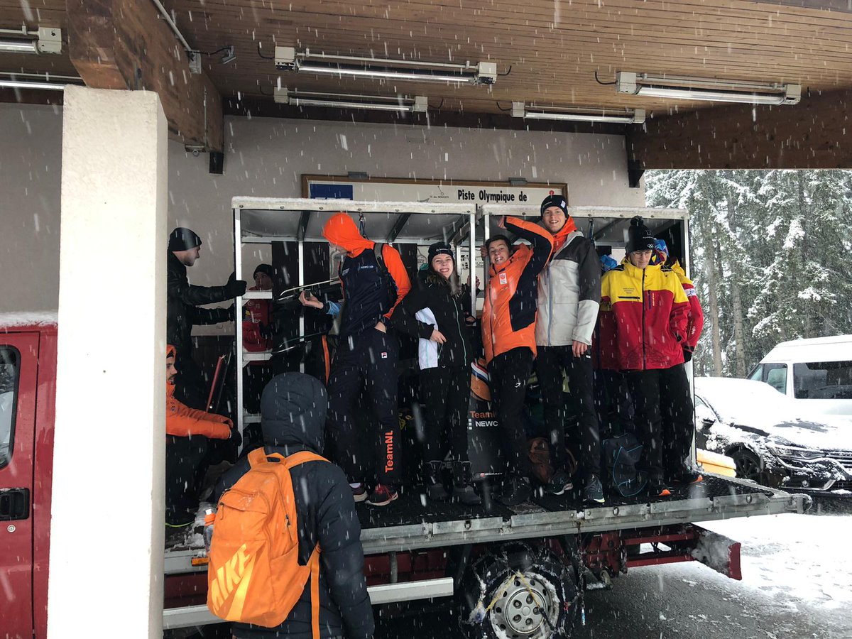 Dutch_Sliding's tweet photo. The athletes of @TeamNewCold are ready for the first day of training in La Plagne!
#bobsleigh #skeleton #teamnewcold #newcold #wintersports #dutchsliding #milanocortina2026 https://t.co/oX09S0Z0OT