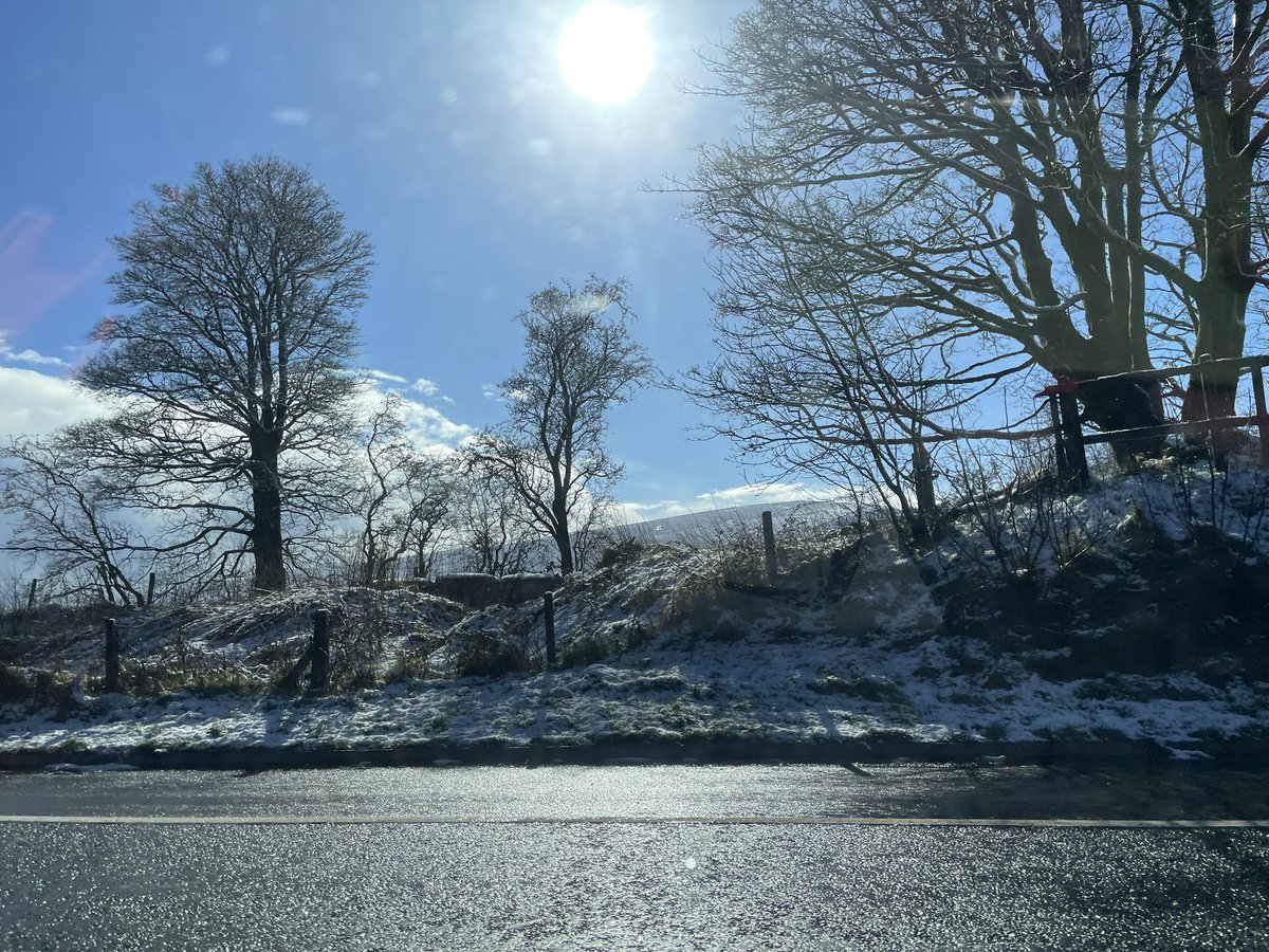 AprilHutchinson's tweet photo. Beautiful snowy adventure for Day Two #TTGTop50 with @JDocherty1975 @AdrianMarpole @easyJetholidays in Northern Ireland starting with @LimavadyTravel https://t.co/ZLeCSfvaH8