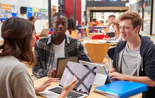 THEMEStweets's tweet photo. 📣 We have 3️⃣great opportunities for staff and students to get involved with this year's Enhancement Theme’s Student-Led Project:  ‘Exploring Community Partnerships for the Future of Further and Higher Education'! More information here: https://t.co/2kNySf93Kg https://t.co/U6IIRPU0nY