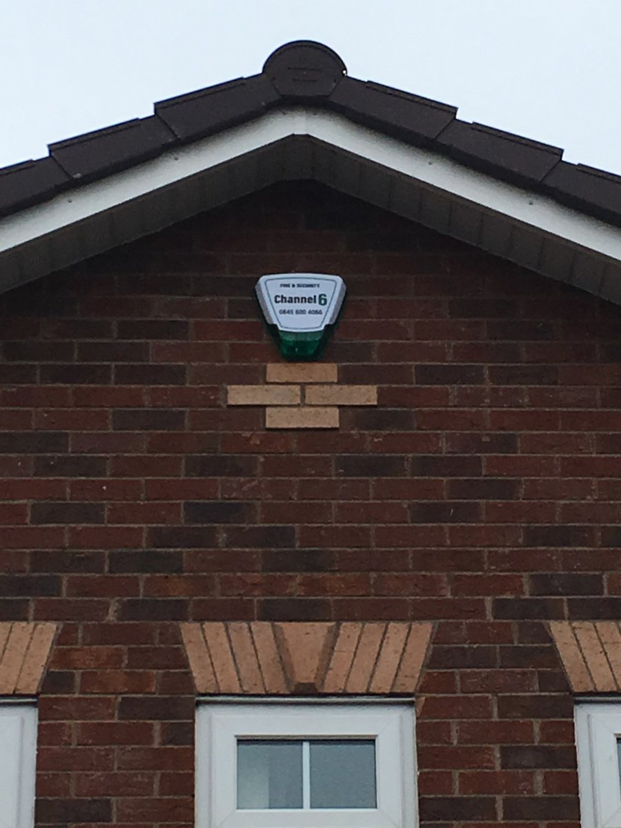 Three in 10 UK homes (30%) said they have #CCTV installed in their homes while less than a quarter (23.6%) said they have a #IntruderAlarm. One in 10 have a monitored home security system and 8.7% said they have a different type of home #Security.

Are you protected?