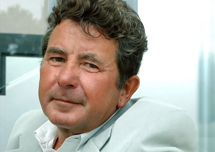 XavierMauduit's tweet photo. Il avait "rendez-vous avec X"... Le journaliste et ancien producteur de l'émission "Rendez-vous avec X" sur France Inter, Patrick Pesnot, est mort lundi à l'âge de 79 ans. 😕 @franceinter 

Tant et tant d'histoires... 

https://t.co/9gsOEz1paU https://t.co/0n7W97dEDX