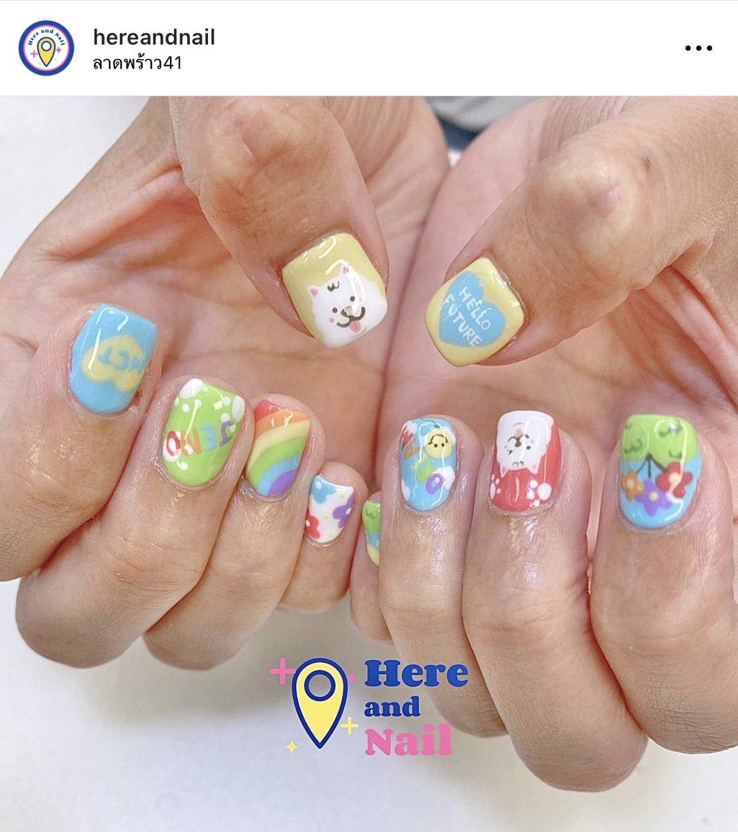 atmoment's tweet photo. ร้านทำเล็บที่หนึ่งในใจ 💅🏼✨🫶🏼 มีแบบเยอะมากกก แถมราคาไม่แพงเลย แอบเห็นมีลายของน้องดรีมด้วย น่ารักมากๆๆๆๆ พิกัด @_hereandnail ค่า 🥺💖 https://t.co/6mXl9ZZbVX
