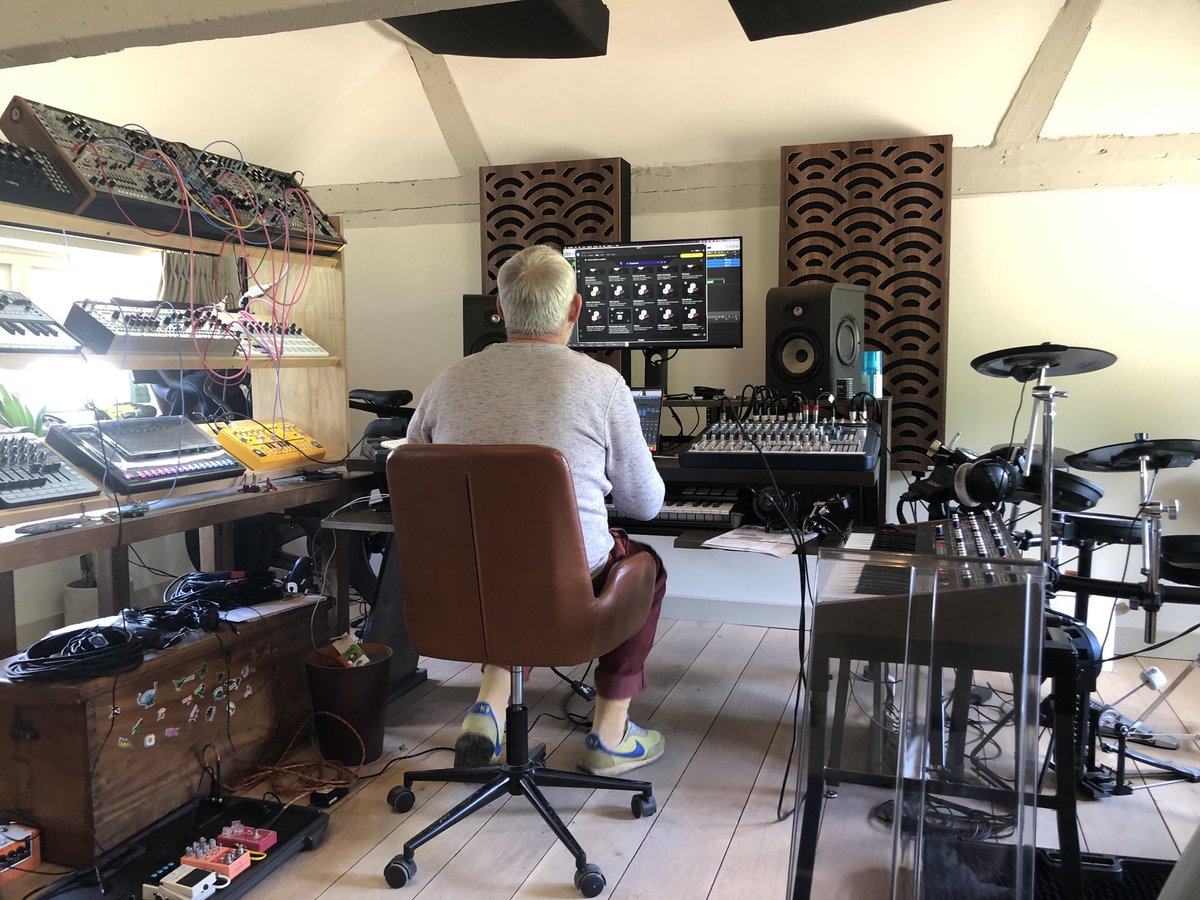 Lovely day messing about in the studio