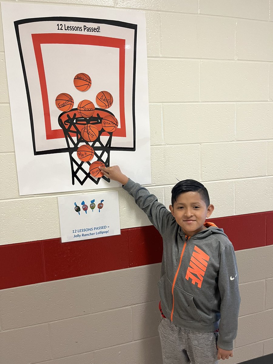 Rmorrison_hasty's tweet image. Math-magicians moving on up the March Madness goals! #MarchMadness  #marchmathness #movingonup #workinghard #raisingthebar @Hasty_Huskies @MRegan0123 @JanetMarotte777 @Beth_Coryell @lmlougheed @mgrant_2000