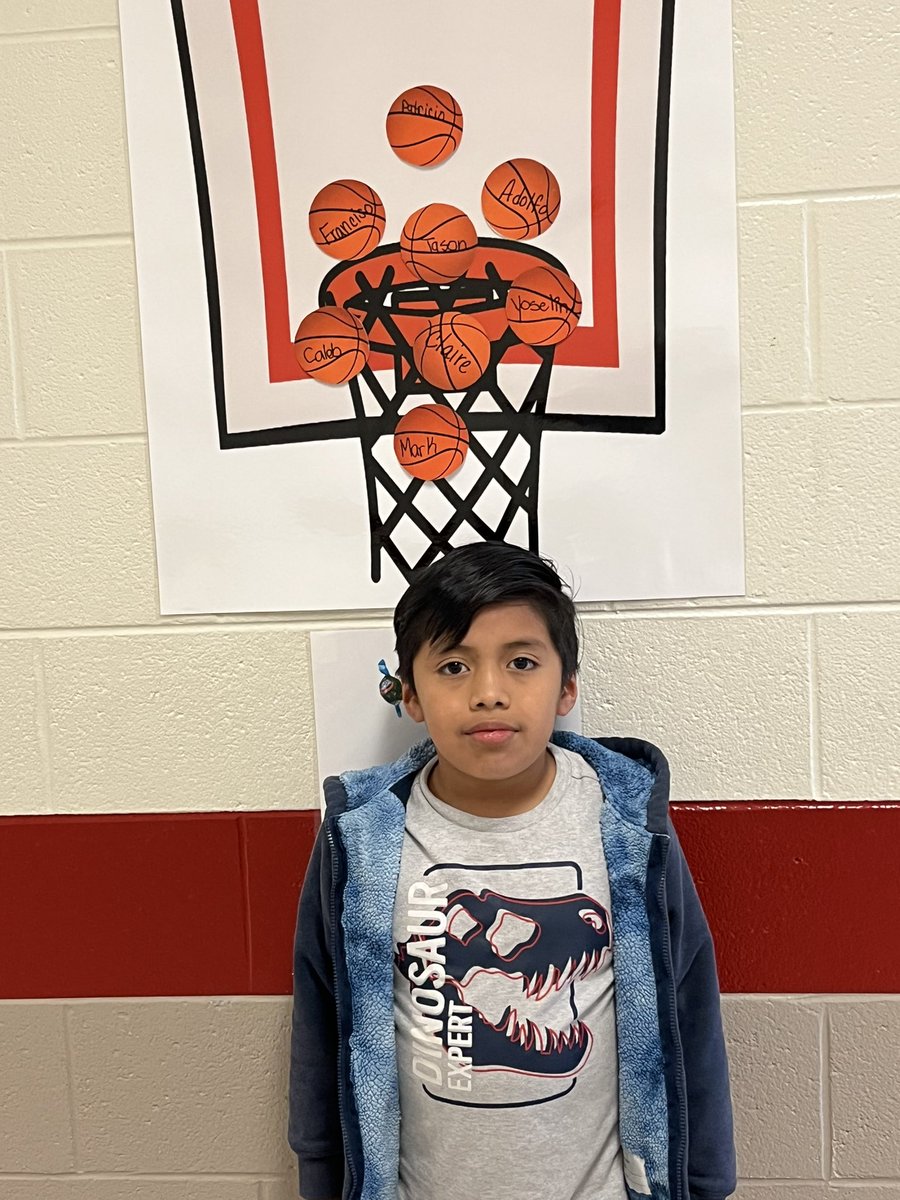 Rmorrison_hasty's tweet image. Math-magicians moving on up the March Madness goals! #MarchMadness  #marchmathness #movingonup #workinghard #raisingthebar @Hasty_Huskies @MRegan0123 @JanetMarotte777 @Beth_Coryell @lmlougheed @mgrant_2000