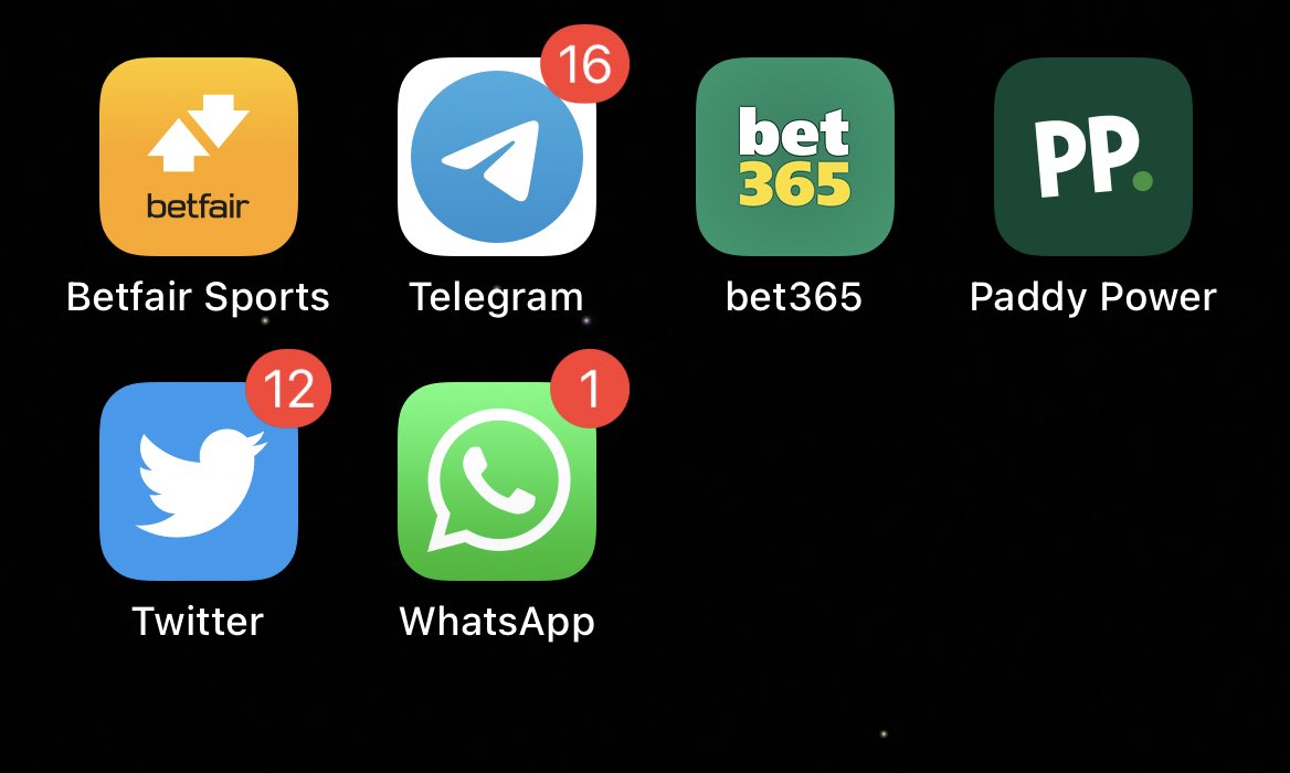 Everyone’s home screen for the next few days🐎 #CheltenhamFestival2023 #Cheltenham2023