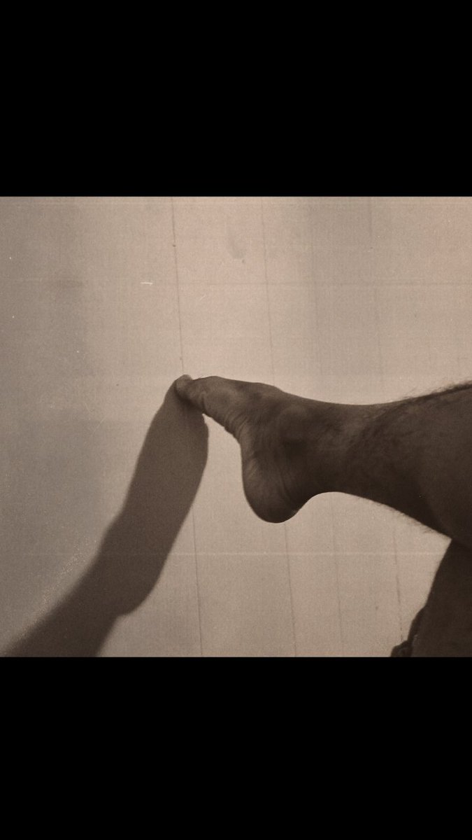socks_feets's tweet photo. Take it.....🦶🏽
#feet #foot #feetpic #feetfethish #feetseller #FeetPicture #sexy https://t.co/Cbinty3oJs
