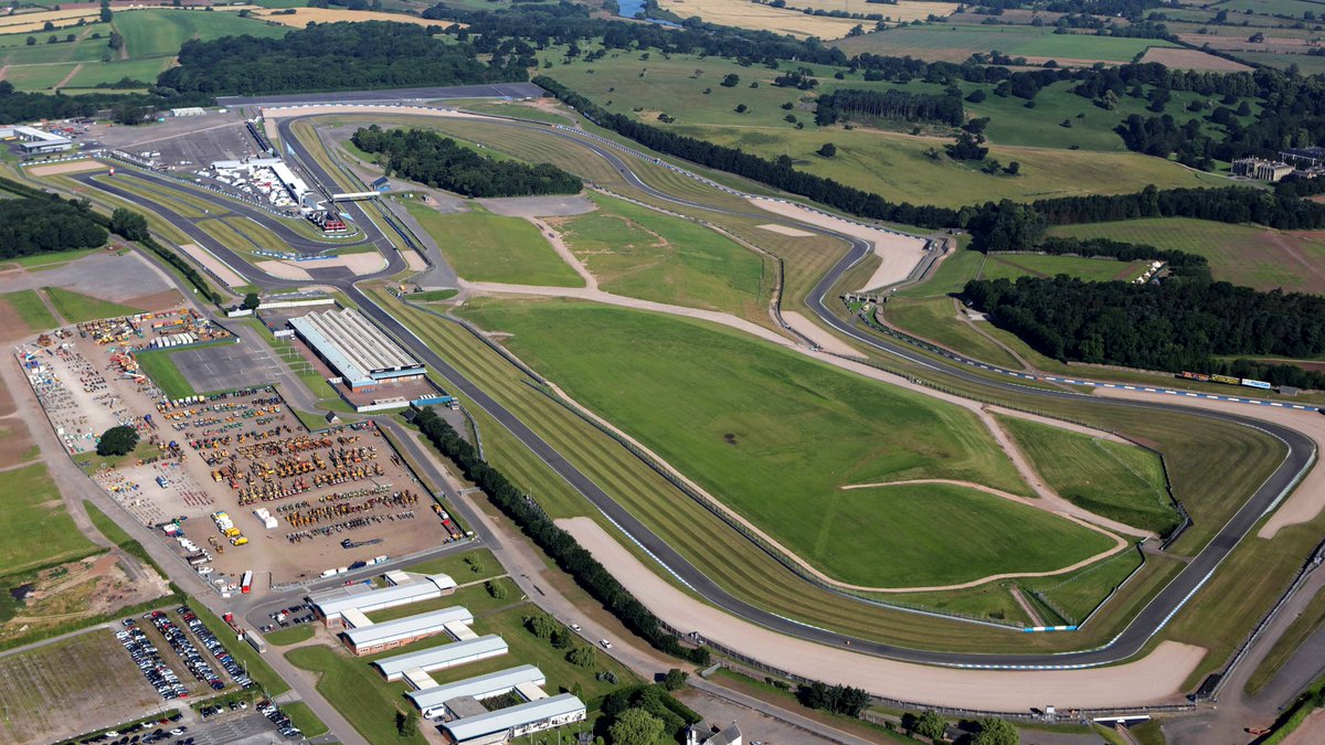 SRCSeries's tweet photo. SRC visits the historic Donington Park Circuit for the first time in the sim's history! Who will take the inaugural win at the venue at this years British GP? #SRC5 https://t.co/9xOcOIVt6w