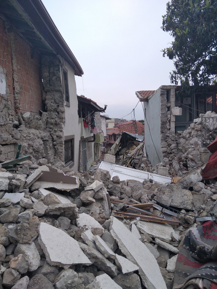 14.03.2023

Bu sokak bir zamanlar Fora'ya Avlu'ya No11'e La Mistik'e çıkıyordu.