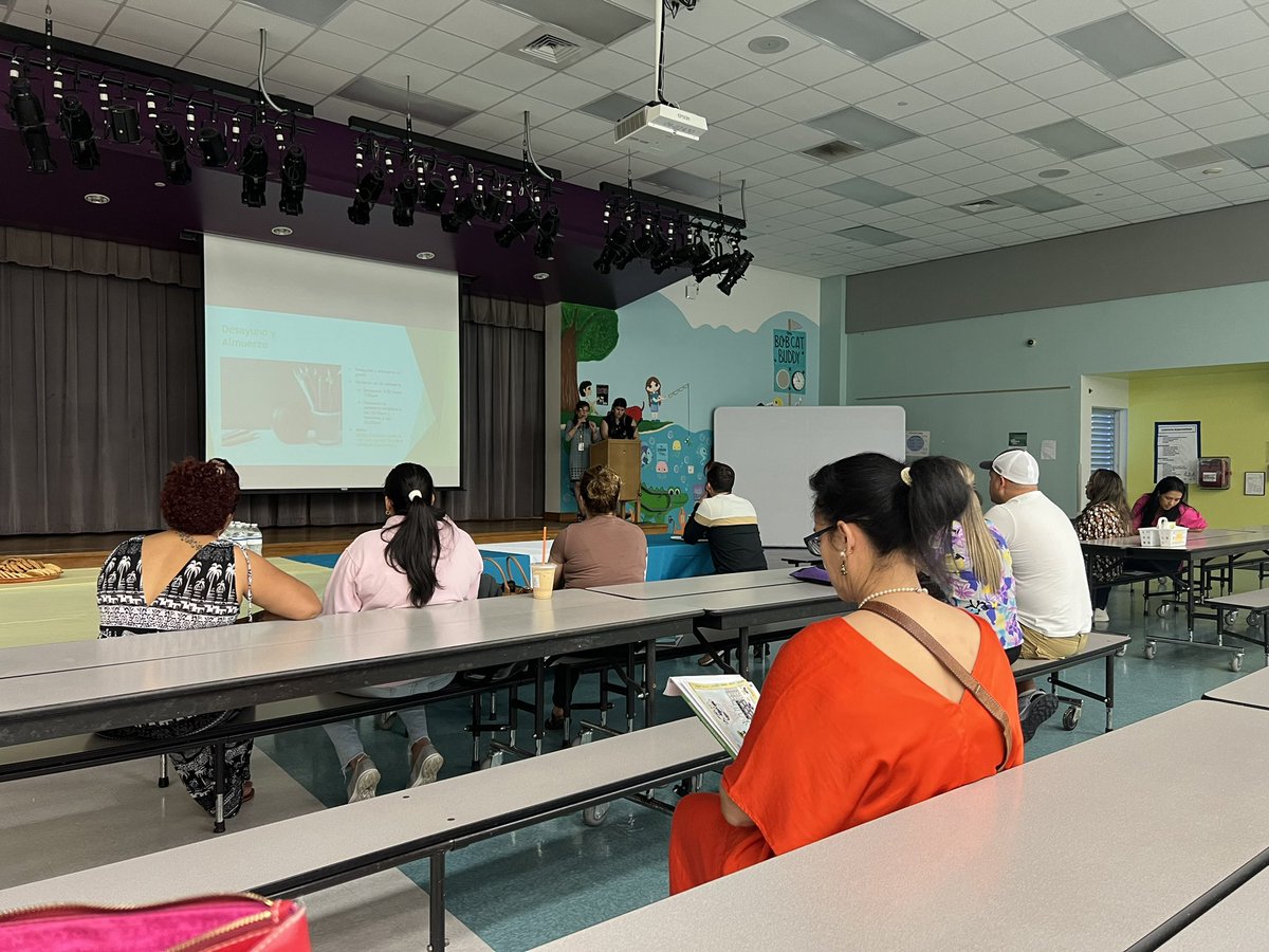 Wonderful morning at Boulevard Heights ES with recently arrived bilingual families. Thank you for the invitation <a href="/sylvieco19/">Sylvia Gonzalez</a> <a href="/BHEPrincipalP/">Katie Policastro</a>