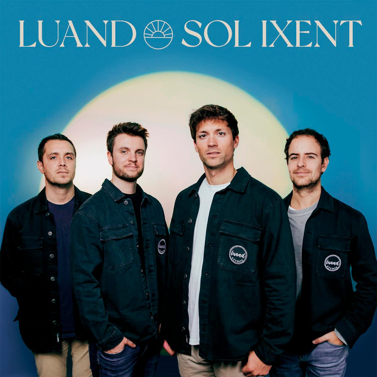 gisejane's tweet photo. Veure fotos fetes portada. Coses que ni m'acostumaré ni vull acostumar-me. Merci per la conifança #Luand i una vegada més, @CreaMusicBCN.
💿 'Sol Ixent' de Luand ja disponible a totes les plataformes!
🔗 https://t.co/20tYF4ptco https://t.co/sTQReOSWCP