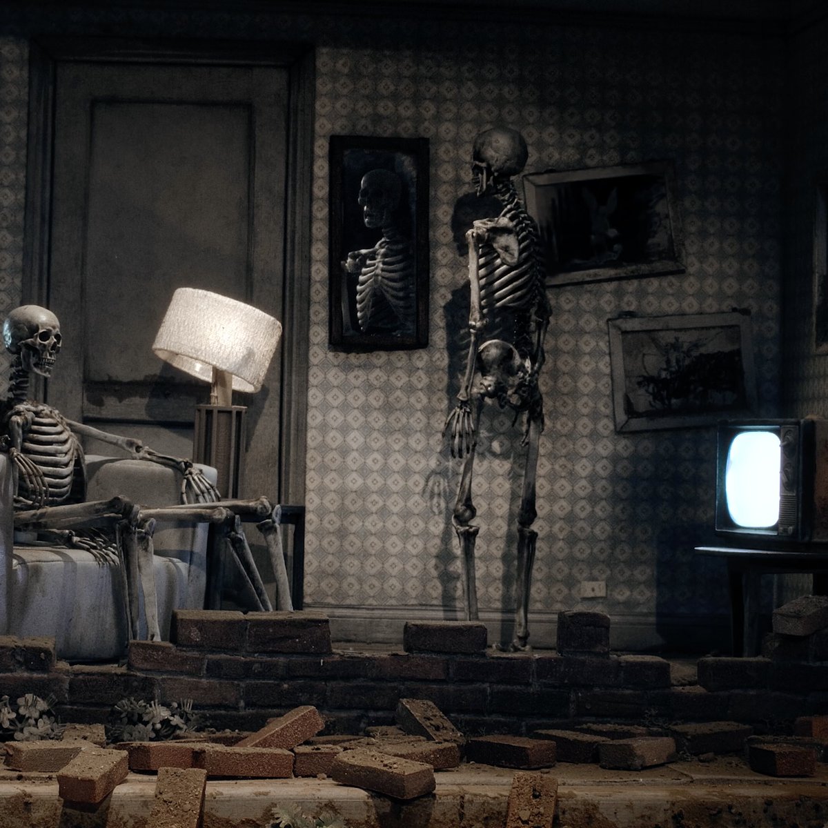 Take a look inside... 
A7X YouTube bit.ly/a7xpresents | 8AM PT | 11AM ET