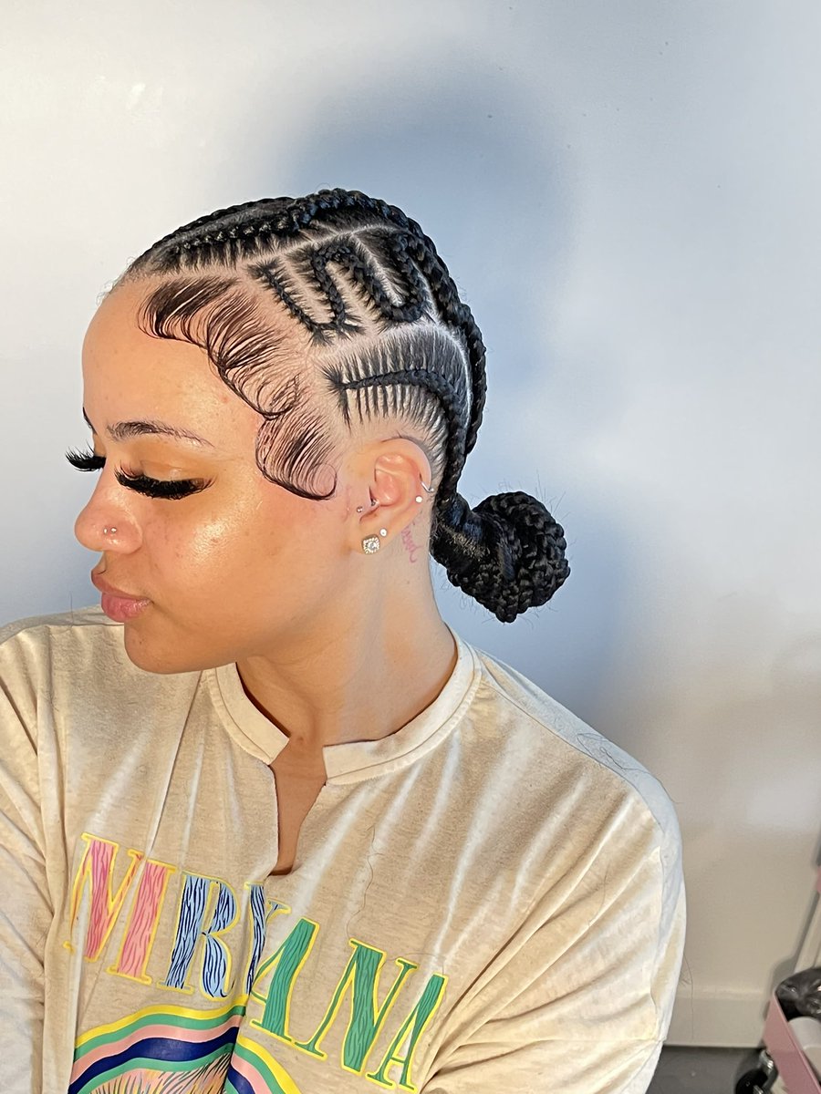 bretooexclusive's tweet photo. I’m a Atlanta braider IF THIS COMES ACROSS YOUR TIMELINE PLEASE RETWEET , thank you so much 💖💖 https://t.co/niDy4otUPs