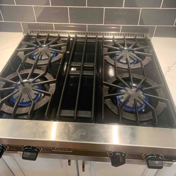 VikingApplPros's tweet image. Don't replace your broken cooktop just yet! Our skilled technicians can diagnose and repair any issue, saving you time and money. 
Call us at (844) 930-2782 now to schedule your appointment! 
#cooktoprepair #appliancerepair #denverappliancerepair