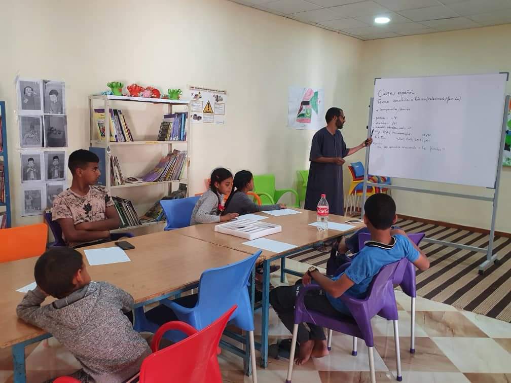 PREPARÁNDONOS PARA VACACIONES EN PAZ
Queremos llegar a España sabiendo expresar nuestros sentimientos, pudiendo hablar de nuestra familia, de lo que nos gusta, de lo que nos da miedo. Queremos entender a nuestra familia de acogida.