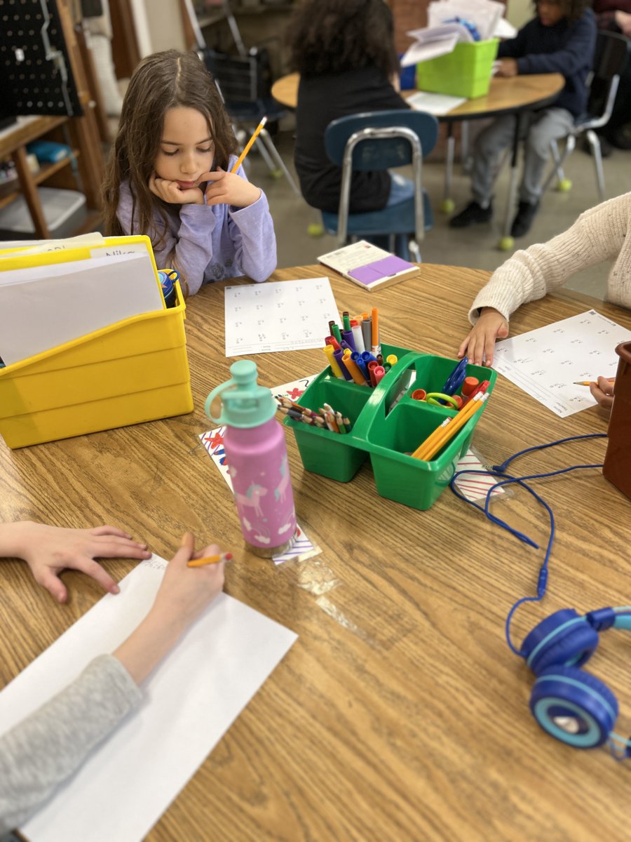 CFStweets's tweet image. Third-grade math students work on practicing math facts.

#cfs3rdand4thgrade #cfsmath #cambridgefriendsschool #quakereducation #cfsgrams