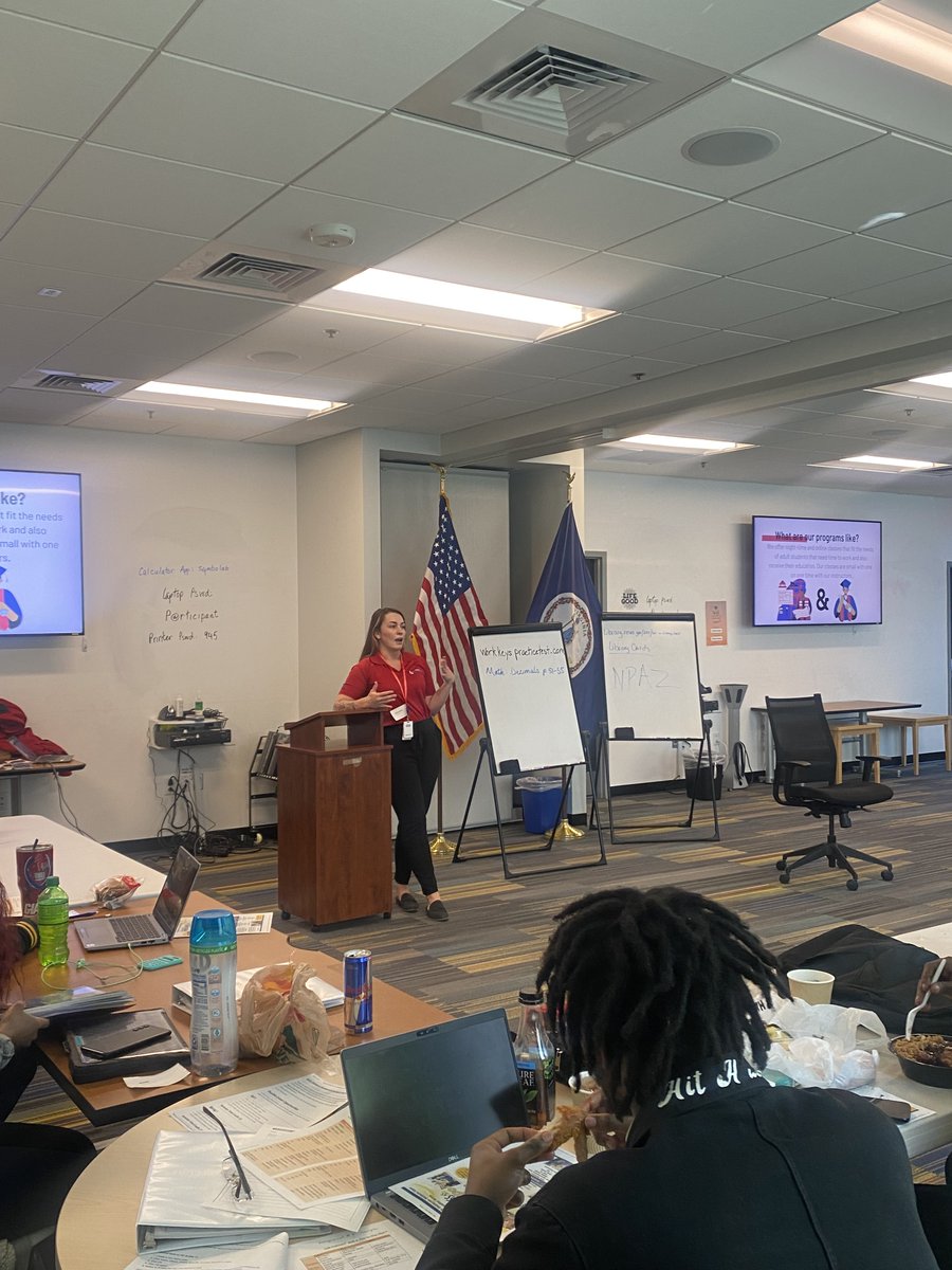 NHREC_CFAAT's tweet photo. Back again at Brooks Crossing! Thank you as always to our lovely partners at Newport News Public Schools in the Navigating Wealth program for always being welcoming to New Horizons and the great information we share with their cohorts. 
#WeAreNewHorizons #CareerReady #TradeSchool https://t.co/UlsvK9gVd1
