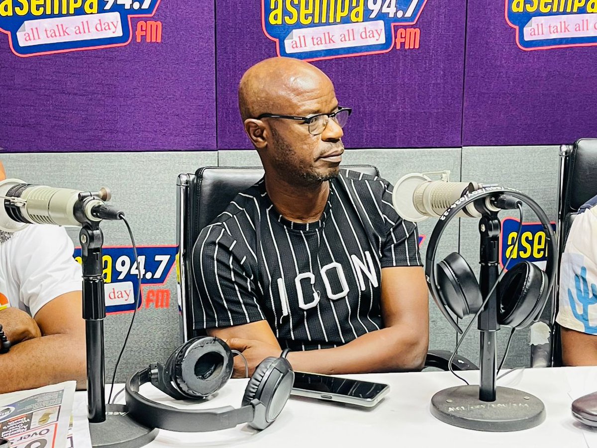 fairycloud40's tweet photo. Laliga was on Sports Nite @Asempa947_FM .Desmond Chiji / country manager for Ghana& Nigeria
#Ayodeji ADEGBENRO / Projects and Communications Coordinator
#Mutiu Adepoju former super eagles and Laliga league player/ LaLiga Ambassador
and #Stanley Chiji/ PA.@LaLigaEN @Adom1063fm https://t.co/EjsWwiV0BY