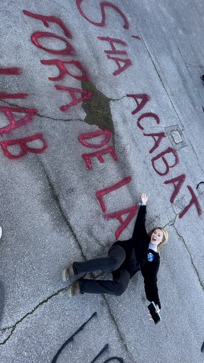 adelaarteta's tweet image. Frente a su odio, nuestra sonrisa 

@ShaAcabat