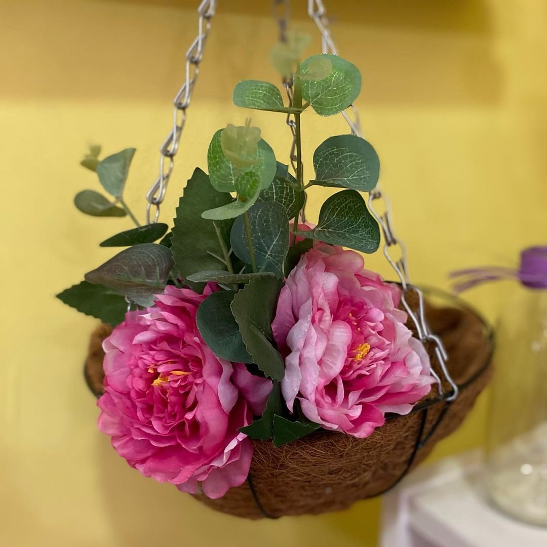 campanilla549's tweet photo. Decorando rincones poco luminosos con flor artificial.
Sí, sí, así de bonito puede quedar cualquier espacio que no admita plantas naturales por falta de luz 😍
#florartificial #decoracion https://t.co/LbJkYZxpOY