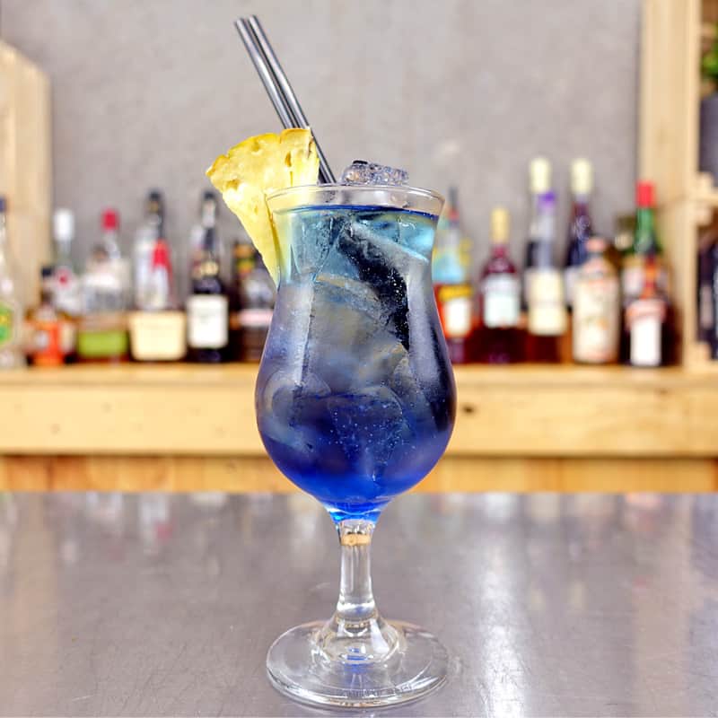 mangoesforbats's tweet photo. Fruit tingle cocktail is my kryptonite 💙💜 https://t.co/1WcIKrdgzt