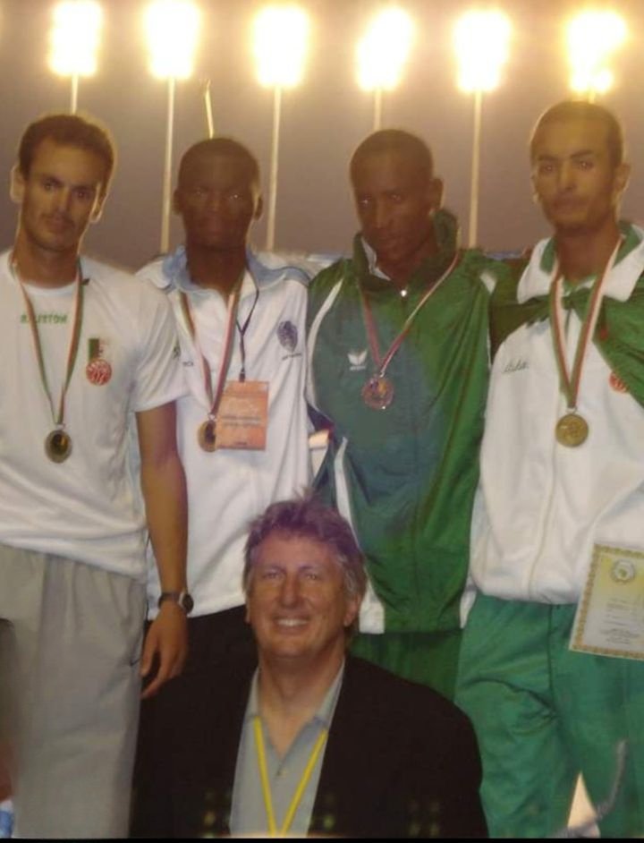 zitofaa's tweet photo. Dick Fosbury champion olympique '68 grâce à une technique qui depuis porte son nom n'est plus...
La famille de l'athlétisme perd en lui une véritable légende...
Qu'il repose en paix...
#RestinPeace #Fosbury #Athletics https://t.co/zdxJulF0Ts
