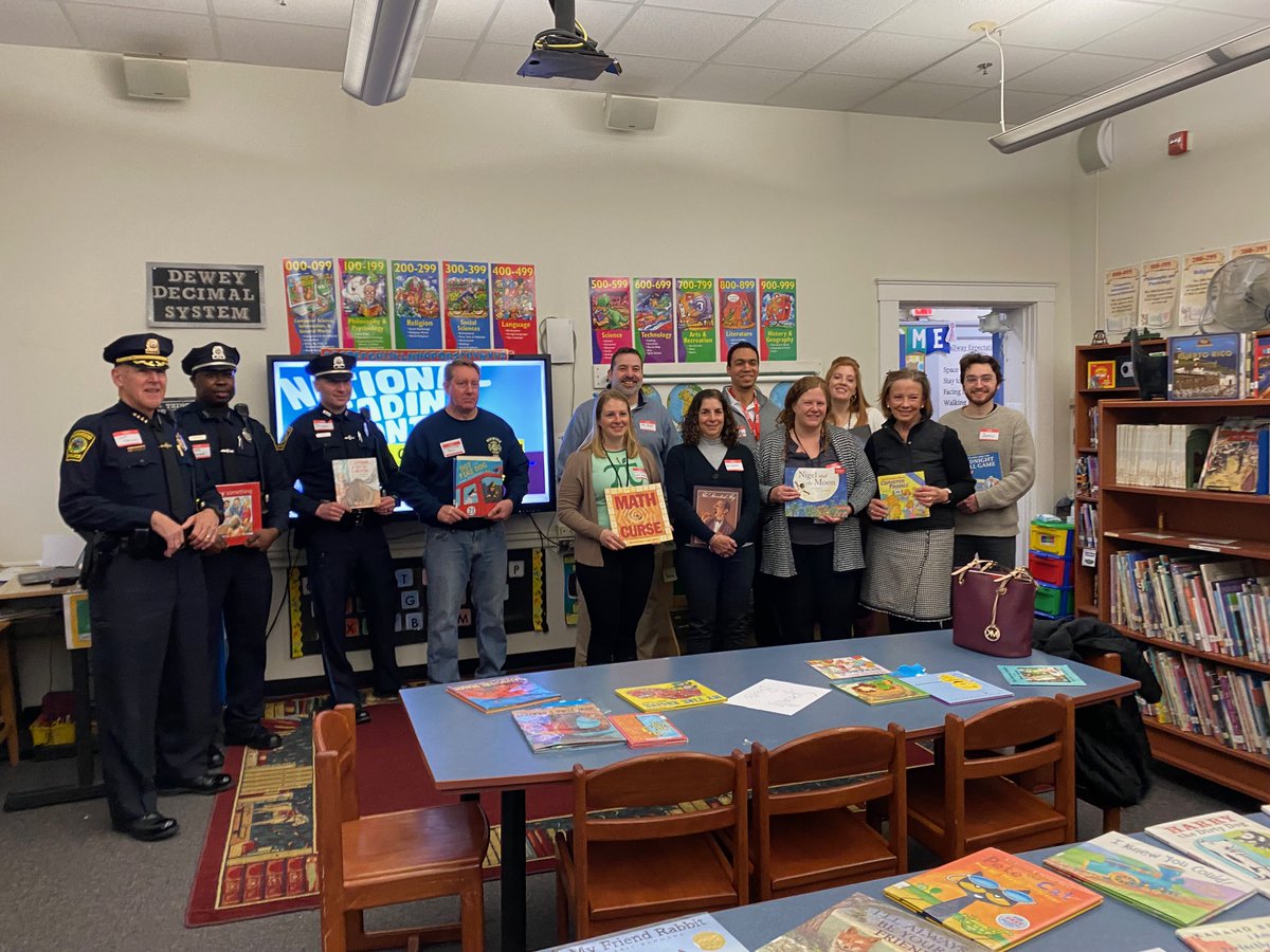 Duffy3C's tweet photo. "Balch Guest Reader Event" celebrating National Reading Month - March 14, 2023.
Thank You so much to our NPS staff and Community Leaders for joining us today. https://t.co/0xb01pL2Dg