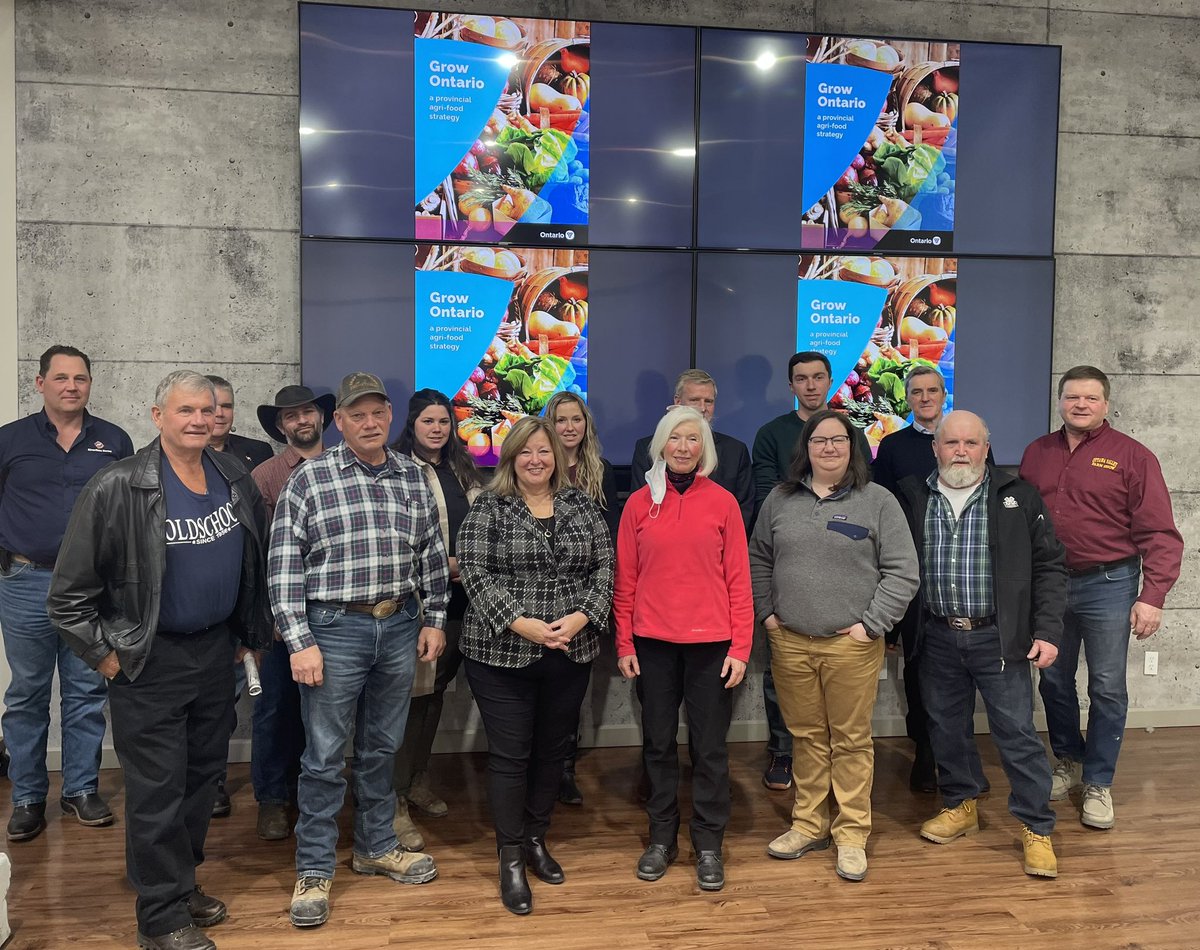 LisaThompsonPC's tweet photo. Thank you MPP John Jordan for hosting a valuable agriculture round table in #SmithFalls - I appreciated meeting local farmers to discuss how we can work together to #GrowOntario ! https://t.co/hfU94kAKp2