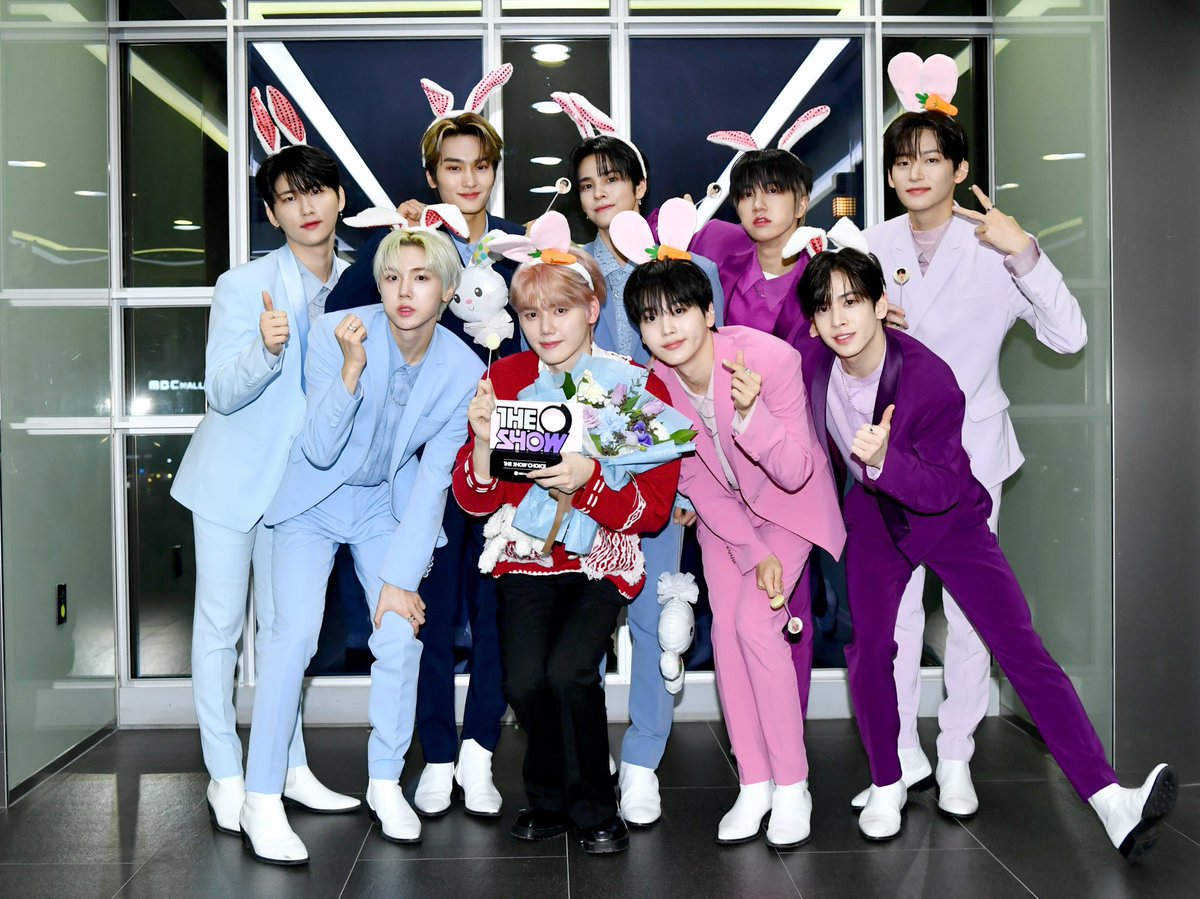 ham_wonjin29's tweet photo. CONGRATS CRAVITY🥳🏆🥳🎉
#Groovy1stWin
#Cravity3rdWin https://t.co/lwvgELife9