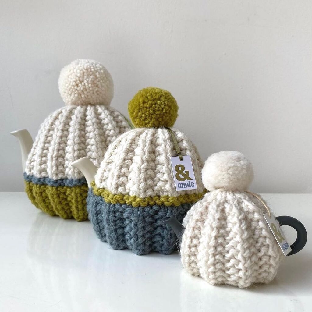 K N I T - T O - F I T

#marchmeetthemaker | day 14 

big or small?
this prompt really made me think about one of the real strengths of being a small business, making your own products means that you can be very adaptable to suit your customer, &amp; clients,… instagr.am/p/CpxR3YBN1tl/