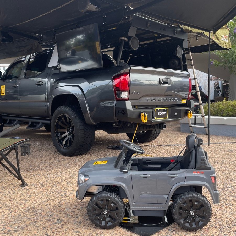 SonyCarAudioUSA's tweet photo. The neighborhood's gonna take notice. No matter the size of your ride, Sony's Mobile ES™ Series of products has you covered.

See our full product line: https://t.co/kO4QuvhrBD https://t.co/Y9XLZaR50I
