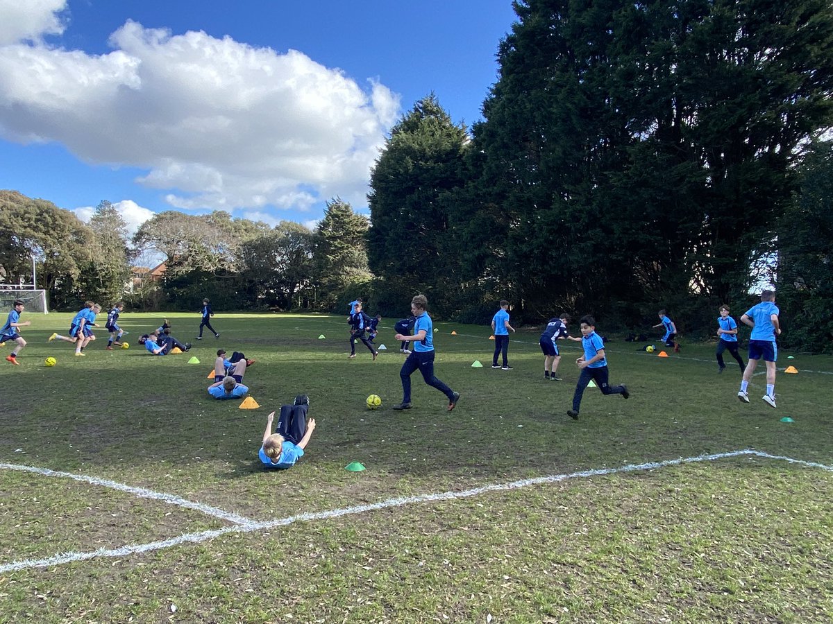 Year 7,8,9 Football Academy HIT session this lunchtime. Great application by all the lads, well done <a href="/BCSsport/">BCS Sport</a> <a href="/BCS_Senior/">BCS Senior</a> <a href="/AFCBCommunity/">AFCB Community</a> <a href="/ISAsportUK/">ISA Sport</a> <a href="/isfafootball/">ISFA</a> @jpluk