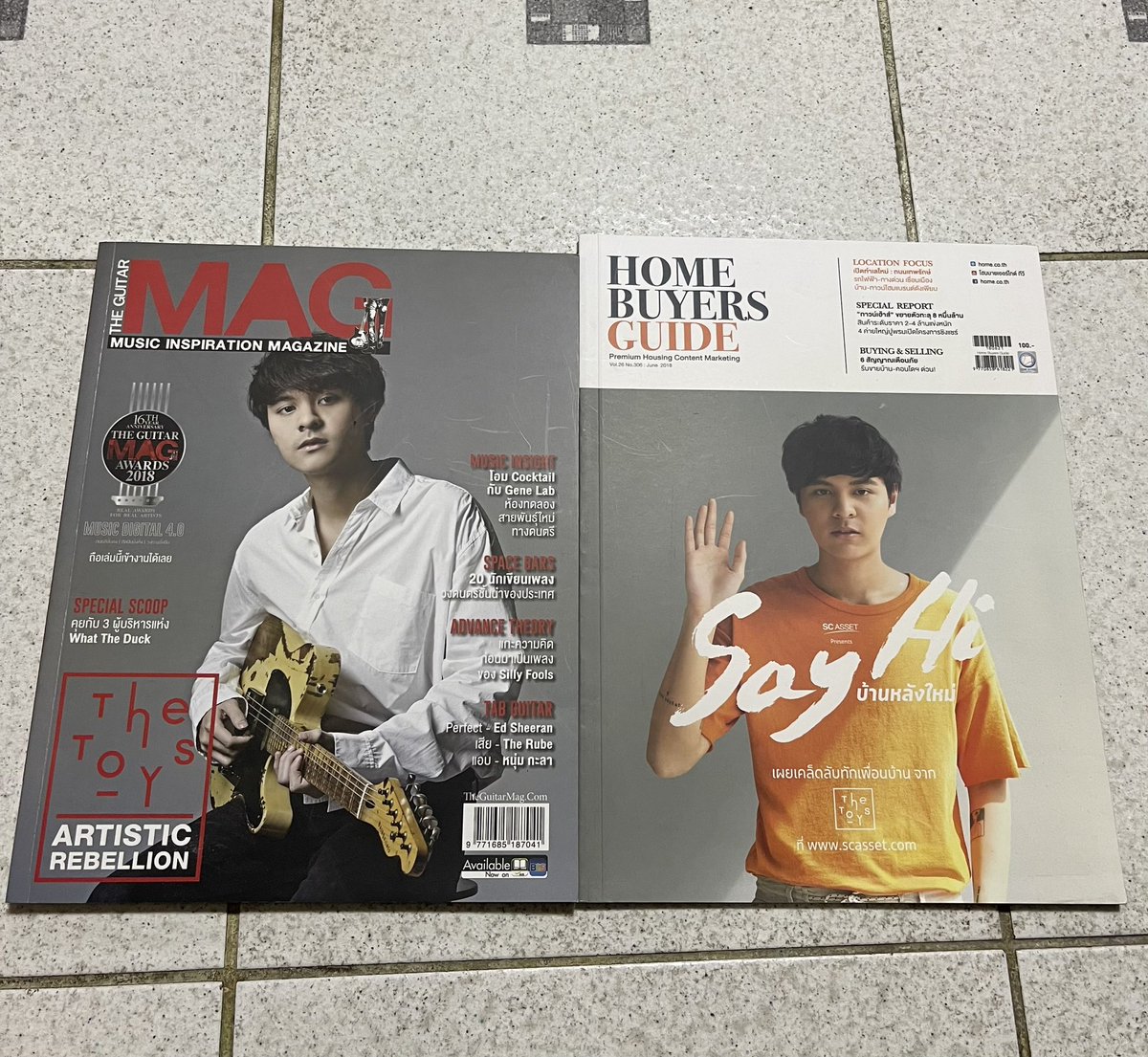 jujuyyu_'s tweet photo. ส่งต่อน้องนิตยสารเก่าเก็บThe toysค่า💐✨
เหมา ✨300 บาท✨มีของแถมให้ค่า
สภาพดีทุกเล่ทบางเล่มมีรอยขนแมวนิดหน่อย
ทักมาขอดูตำหนิได้ค่าา แม่ค้าเก็บเองทุกเล่มเป็นของสะสมค่าตอนนี้อยากปล่อยน้องไปอยู่กับคนที่ดูแลน้องได้ดีกว่า🥹 ทักมาได้เลยนะคะ🤍 #thetoys https://t.co/h2S6df15MI