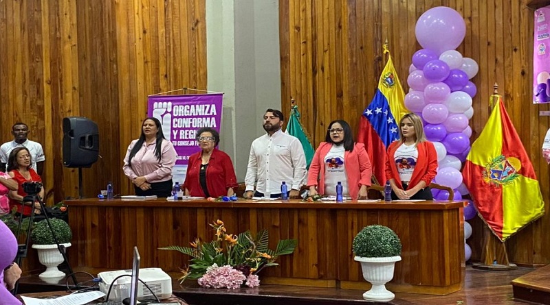 VTVcanal8's tweet photo. Impulsan estrategia comunicacional para la erradicación del machismo en Aragua

#ChávezAntiimperialista

https://t.co/8TRCvQxw6v https://t.co/TYAgvFBH62