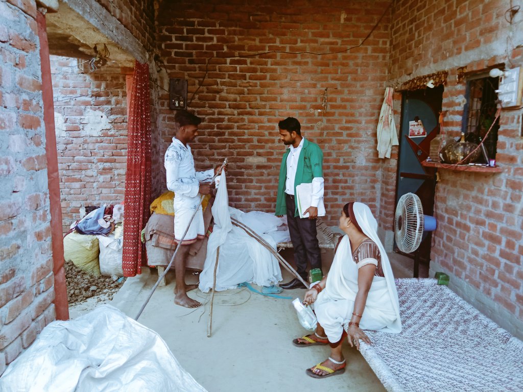 SUNILKU09300892's tweet photo. आज दिनांक 14/03/23 को एंबेड प्रोजेक्ट फ़ैमिली हेल्थ इंडिया के द्वारा ग्राम हथनीभूड़ में मलेरिया के बारे में जागरुक करते हुऐ जमा पानी को फिकवाते हुऐ,
#Malariafreeindia
#Embed2malaria
#Dengue
#Malaria
#Fhi
@sksomya
@FamilyhealthIn
@priyadarshibbc
@Isakshi1610
@santoshbhargav2 https://t.co/tW3QOQRPrg