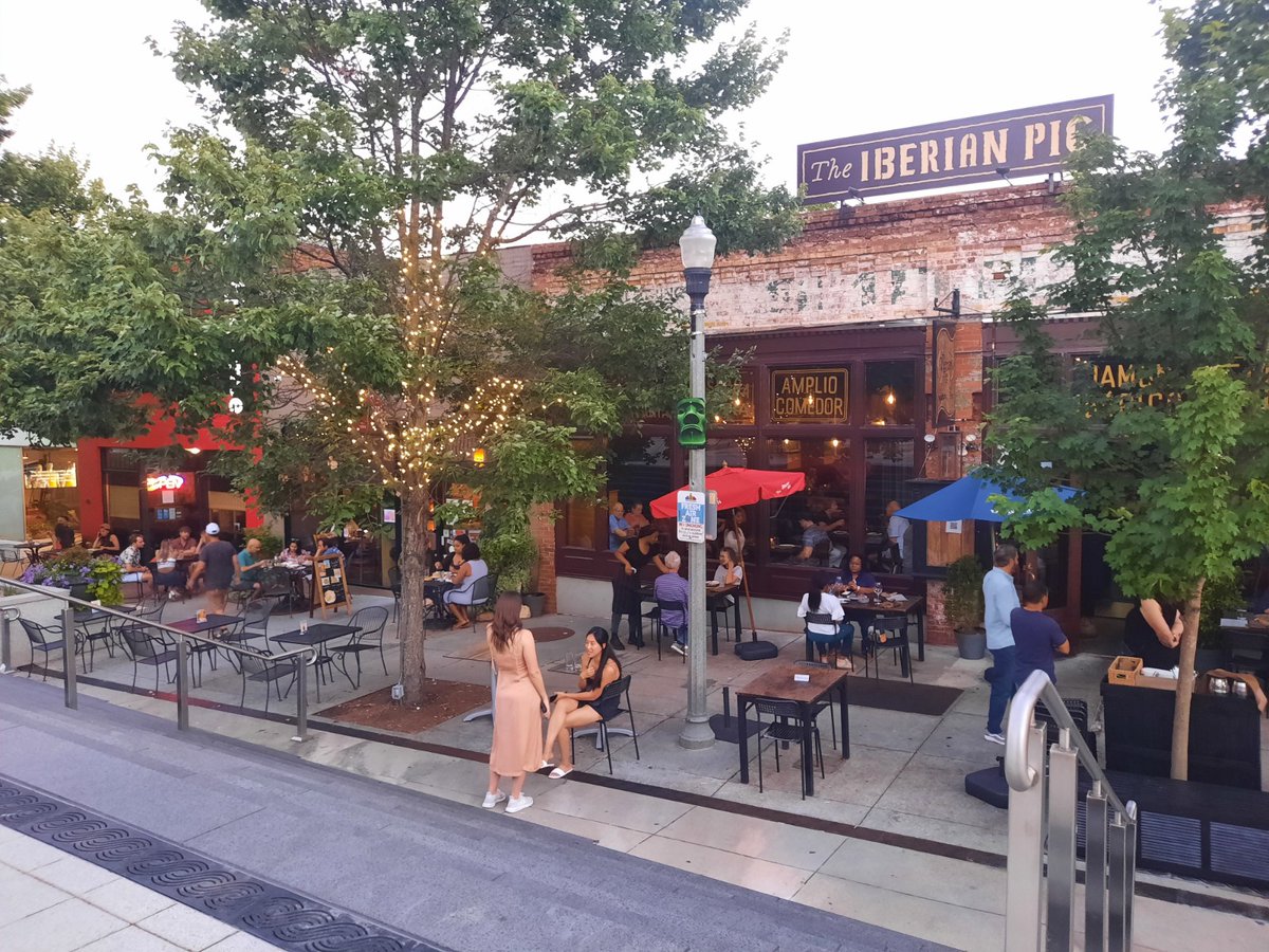 New town every hour on Twitter "Decatur, Population 25,696