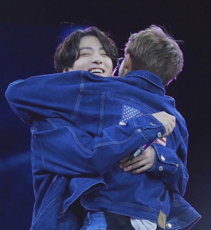 🐰Quando eu estava cantando, tudo que eu conseguia pensar era Namjoon hyung

É OFICIAL, PERDEMOS O JUNGKOOK, GENTE!!