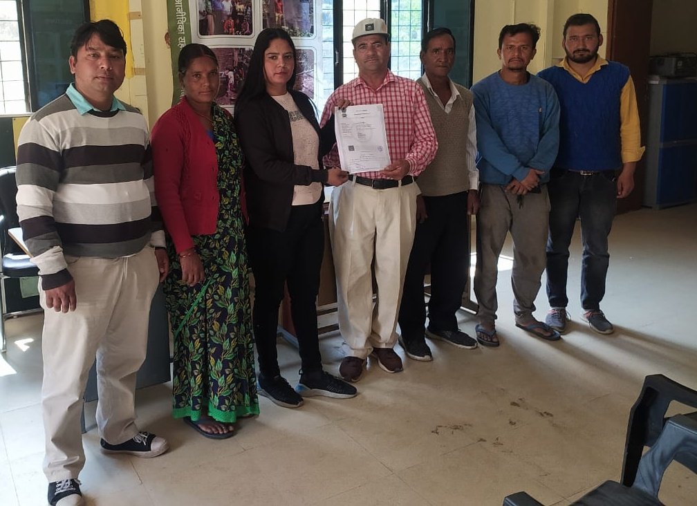 REAPUttarakhand's tweet photo. REAPPauri: A few glimpses of the #agreement_signing_ceremony between #REAP_Pauri & #Maulyar_SRC, Pabau. Members of the #district as well as #block level team of the #Reap_Pauri were present along with the #Board_members.
@REAPUttarakhand @basava_ias
@ni… https://t.co/2hRa4qWFf9