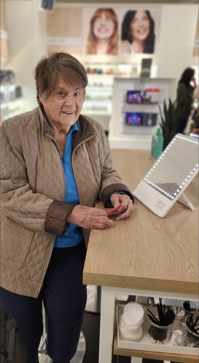 Pat enjoys participating in our weekly outings with our Life Enrichment Team! Sometimes, we go out to eat at local restaurants, go for scenic drives, visit historical landmarks and.... we go SHOPPING! J.C. Pennys was a blast this week. #ShopTilWeDrop #Trilogy