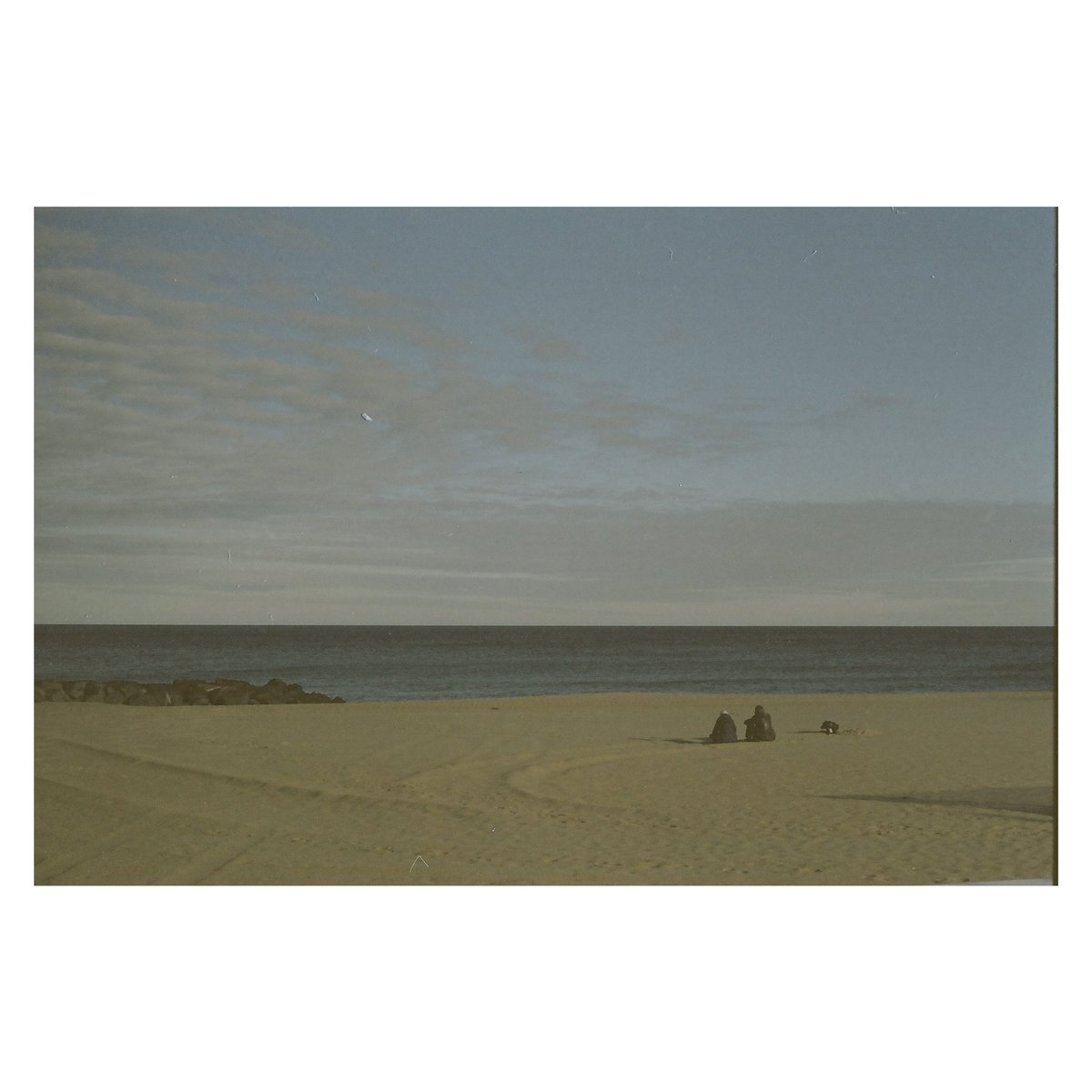 #expiredfilm #filmphotography #filmstreetphotography #beach #35mm #asburypark #asburyparknj #njphotography #nj #filmphotographer