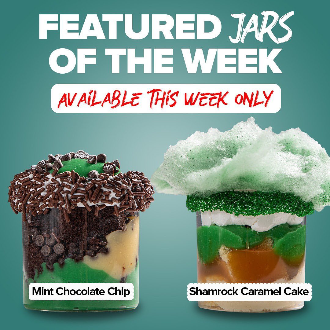 JARSByFabio's tweet photo. 🍀 St. Patrick’s Day themed treats this week! 💚

🔸 Shamrock Caramel Cake - Caramel &amp; Cheesecake Custard, Sponge Cake, Salted Caramel, Cotton Candy

🔸 Mint Chocolate Chip - Peppermint &amp; Vanilla Custard, Sponge Cake, Chocolate Chips, Powdered Sugar

#JARS #DessertsYouDeserve https://t.co/81D5gmXDSe